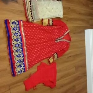 Pakistani salwear suit